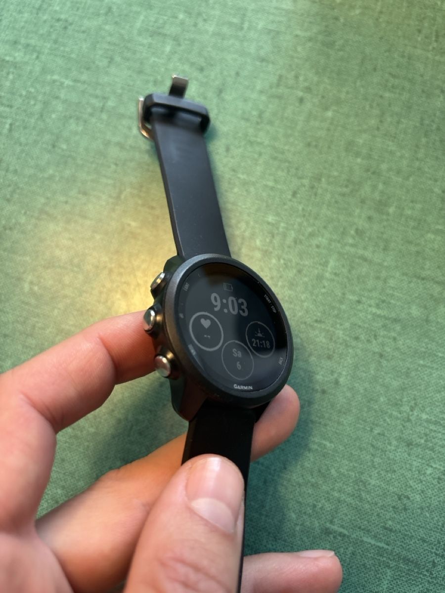 Garmin Smartwatch: Garmin Forerunner 245 Music mit zwei Bändern – Usato da Zürich venduto da Joordiee 2