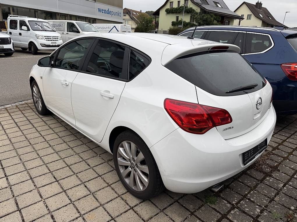 Autos: Opel Astra 1.4  – Gebraucht aus Muhen von Vito-Automobile 3