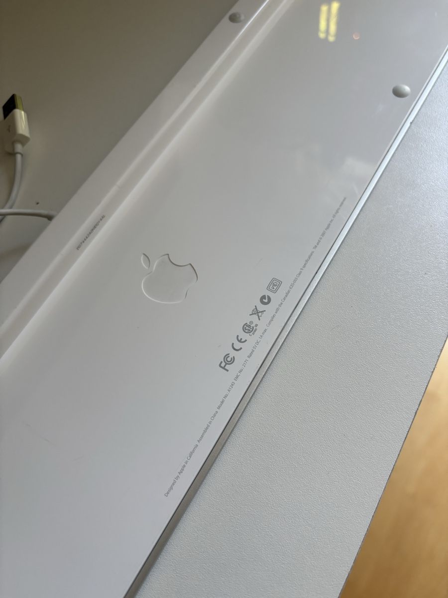 Apple Claviers: Apple Keybord with USB Cable – D'occasion à Crissier par NK_VD 3
