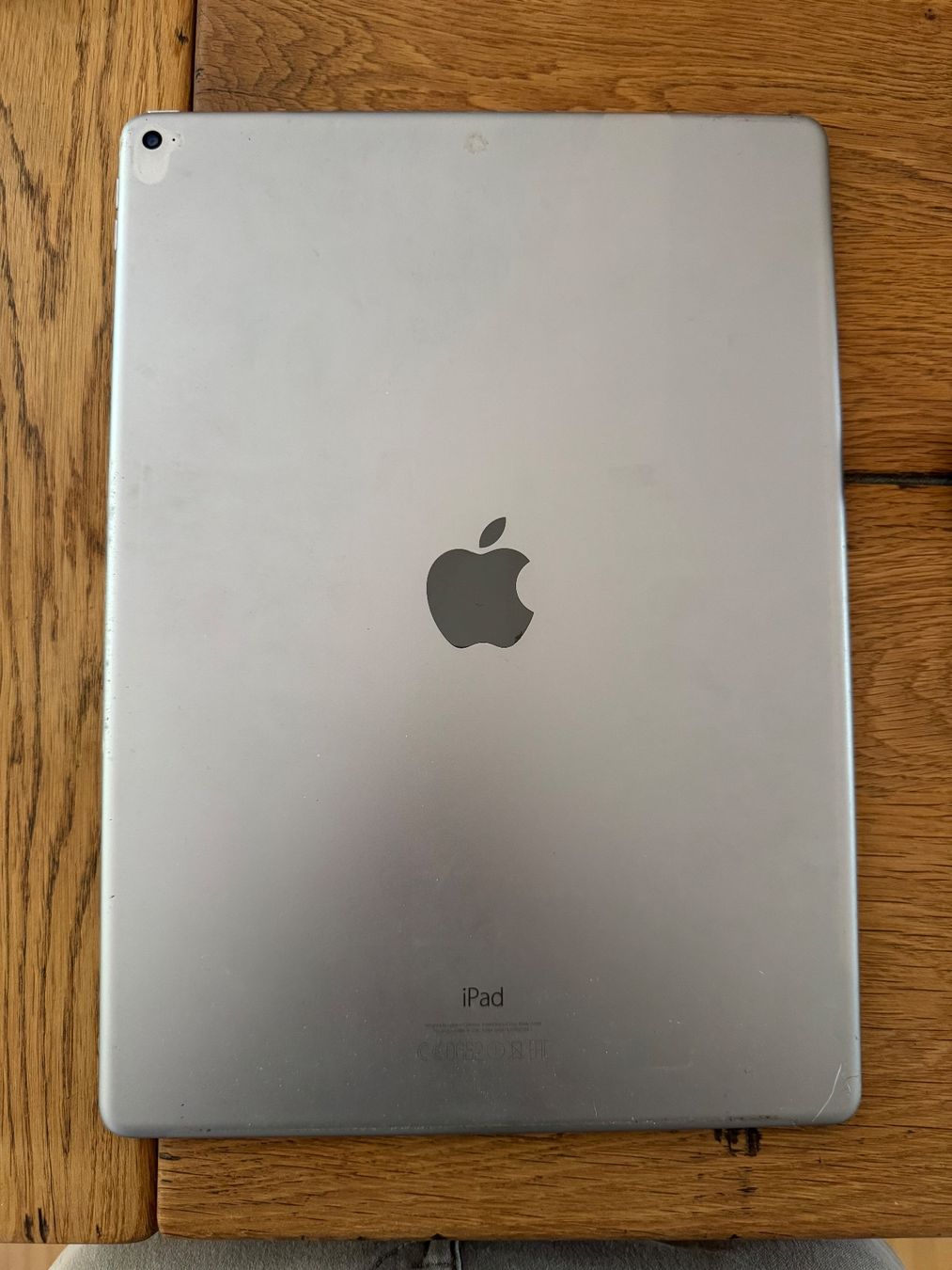 Apple Tablet PC: iPad Pro 12.9  256GB – Usato da Adliswil venduto da Busys 4
