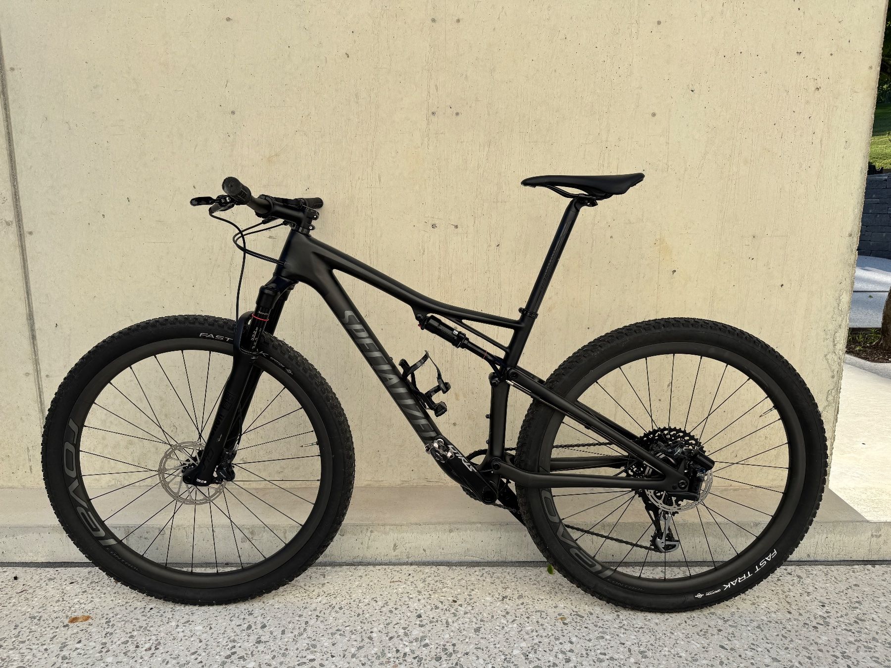 Specialized Vélos: Specialized Epic Expert M – D'occasion à Attiswil par luk_nm8g 1
