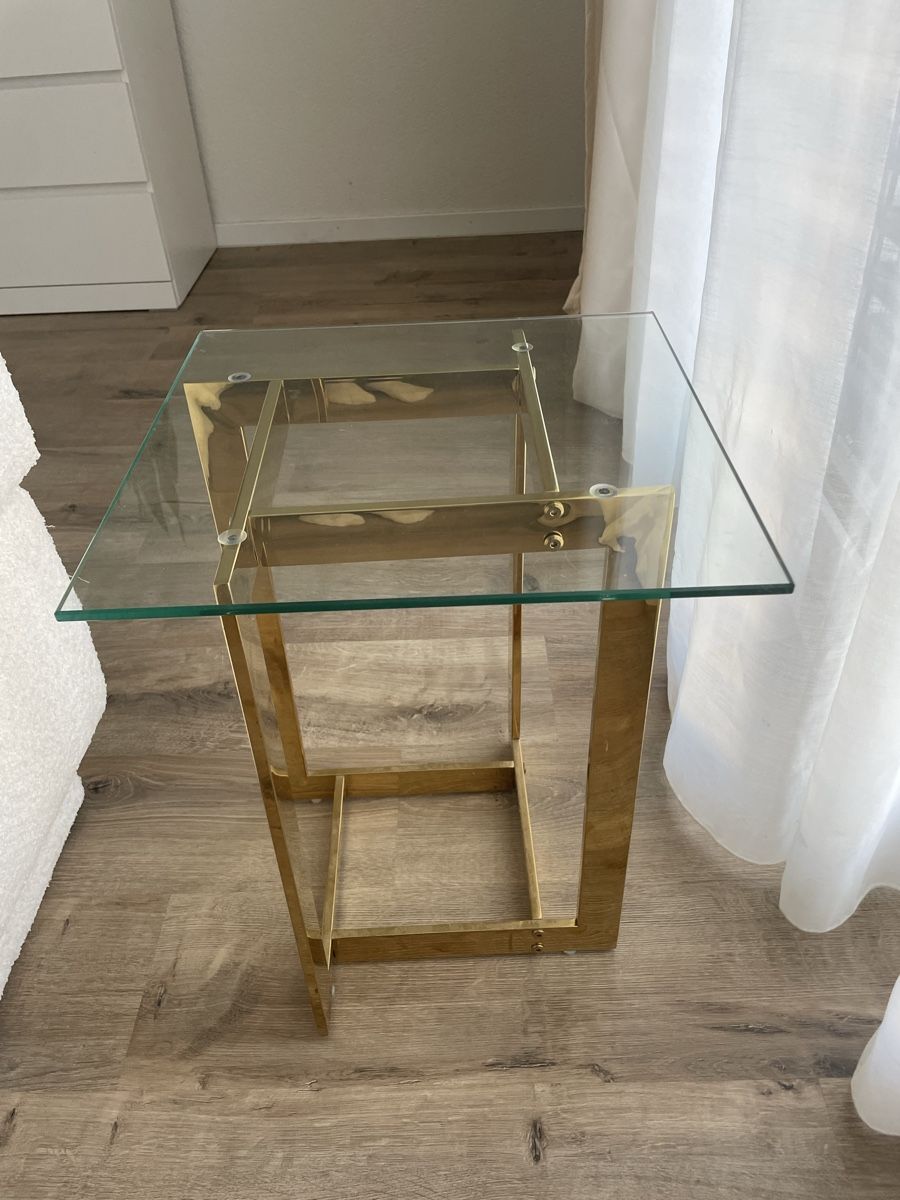Beliani Comodini: Goldener Glas-Beistelltisch – Usato da Anglikon venduto da alessandra.na 1