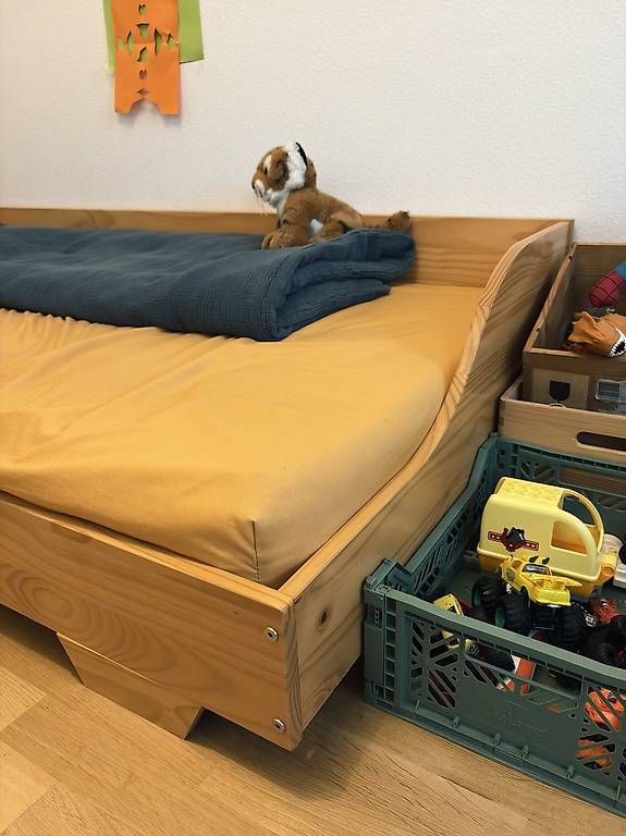 Lits: Kinderbett 90x200 – D'occasion à Zürich par mvshi 2