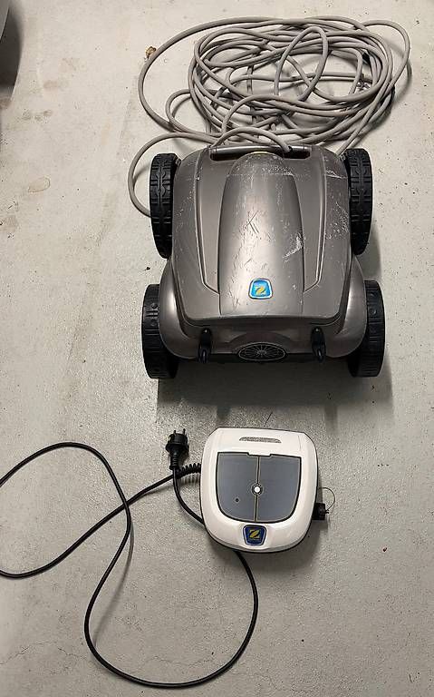 Schwimmbad-Zubehör: Defekter Poolroboter Zodiac Vortex GV 3420 – Defekt aus Riehen von c4f_7lb6
