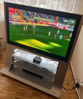 Panasonic VIERA TV mit Glasgestell
