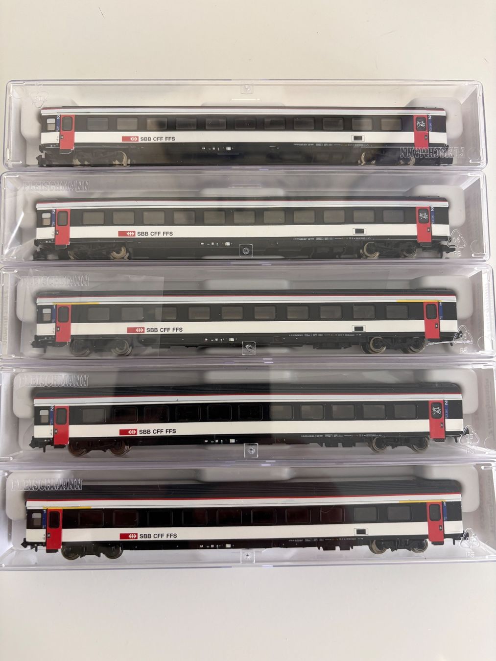 Fleischmann Modellini di ferrovie: 5 Personenwagen SBB Fleischmann – Usato da Luzern venduto da Tlubrr 3