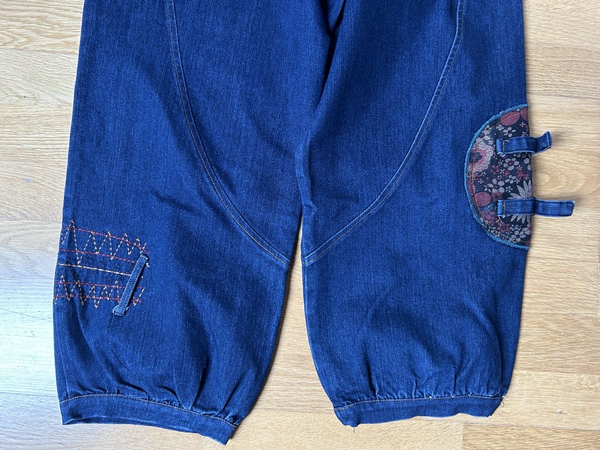 Pantaloni: Pantalon court en jeans – Usato da Daillens venduto da guisepa 4
