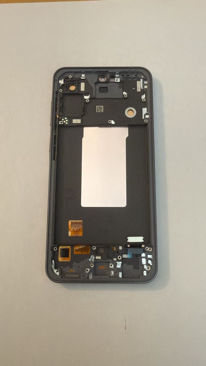 Samsung Telefoni cellulari / Smartphones: Display Samsung A56 5g OLED with frame – Nuovo e nell'imballaggio originale da Leukerbad venduto da mig_8bbp 1