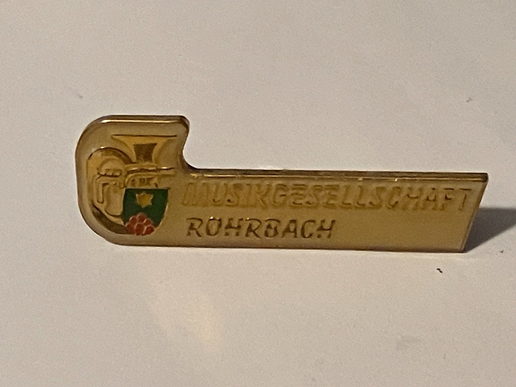 Placchette & Badge: 1 Pin Musikgesellschaft Rohrbach – Usato da Basel venduto da djwwpp