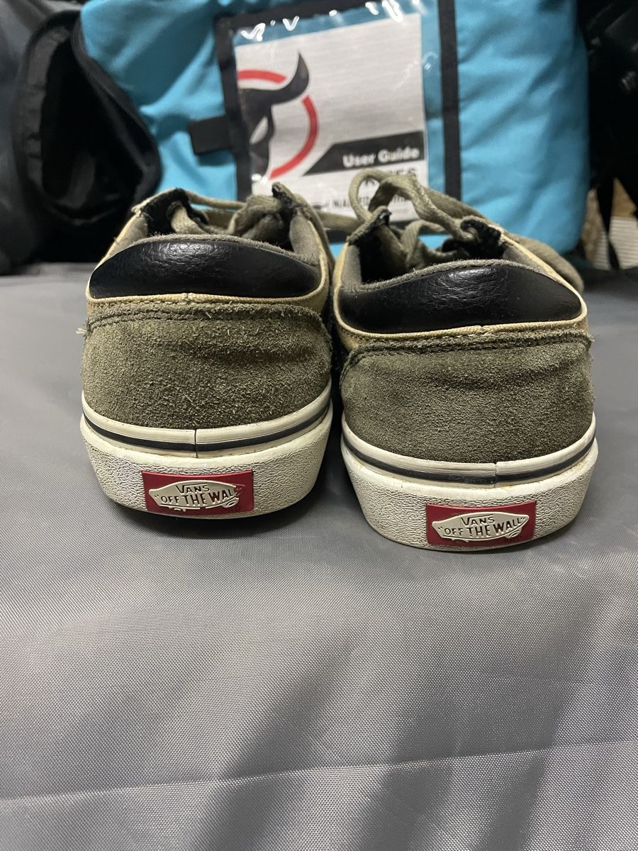 Vans Scarpe da uomo: Vans Sneakers suede olive size 39 – Usato da Zürich venduto da Malwa 1