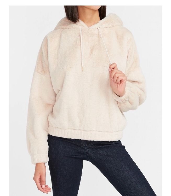 Cozy faux fur hoodie in cream | Kaufen auf Ricardo