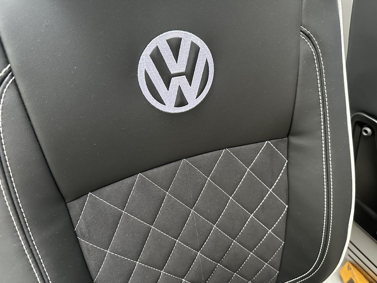 VW Tutti i ricambio: VW T6/T6.1 Sitze Doppelsitz – Usato da Alpnach-Dorf venduto da Skai0 4