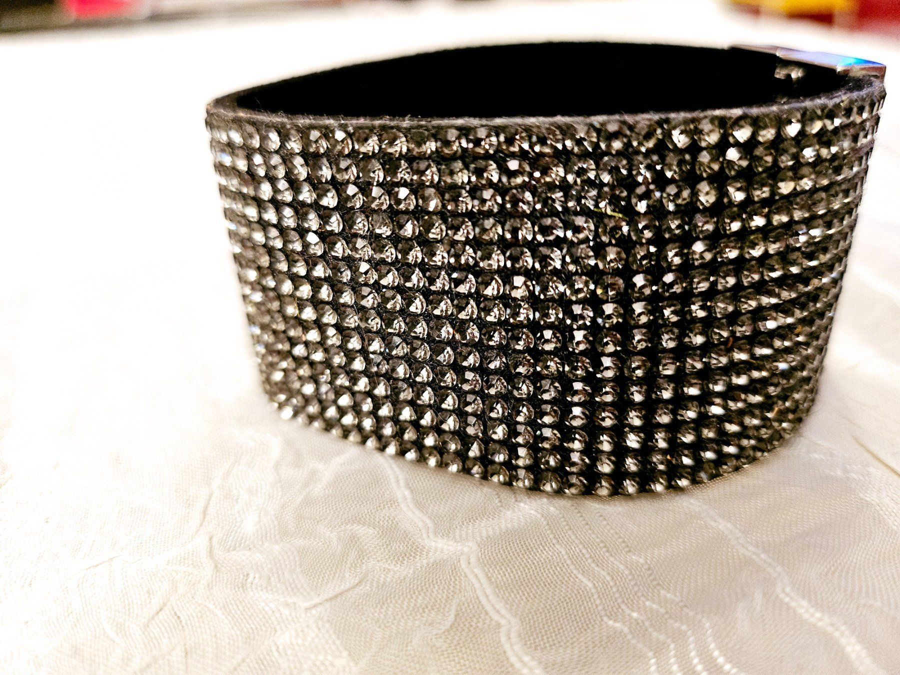 Bracciali & Braccialetti: Strass Armband mit magnetverschluss – Nuovo (secondo la descrizione) da Dietikon venduto da Eleda 2