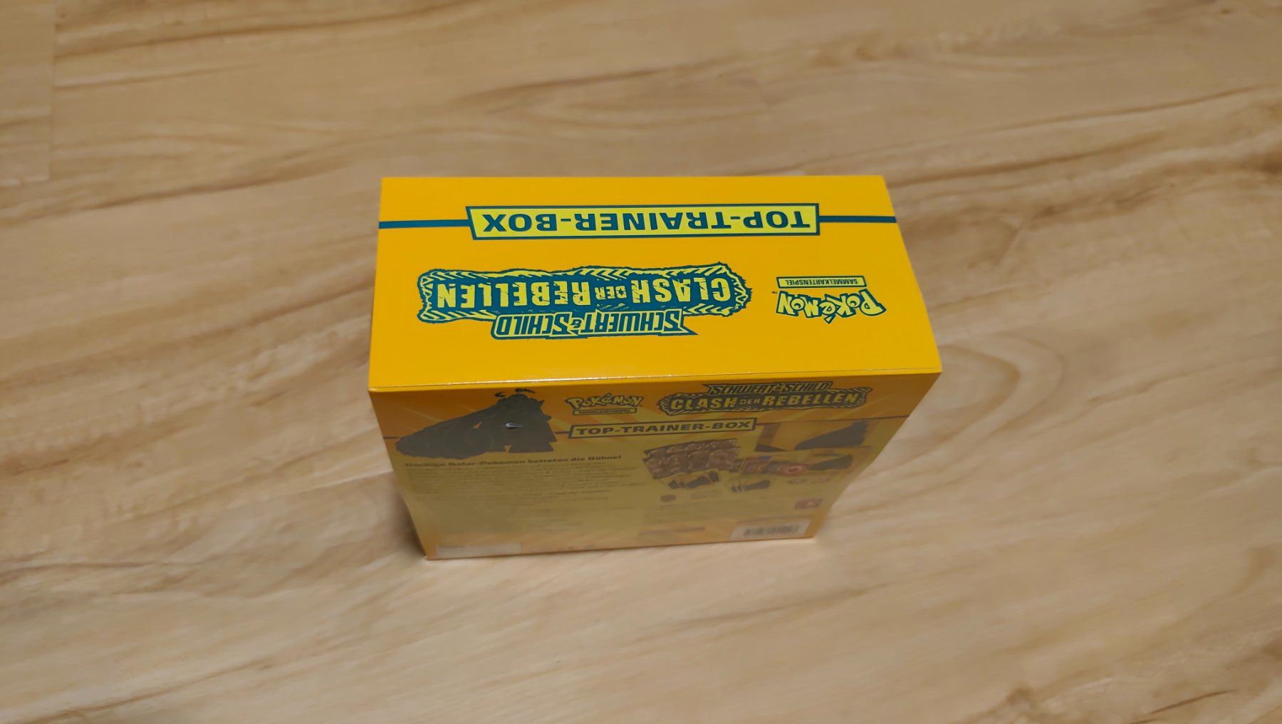Pokémon Carte collezionabili: Clash der Rebellen - Top Trainer Box Sealed – Nuovo e nell'imballaggio originale da Kehrsatz venduto da Riyouu 1