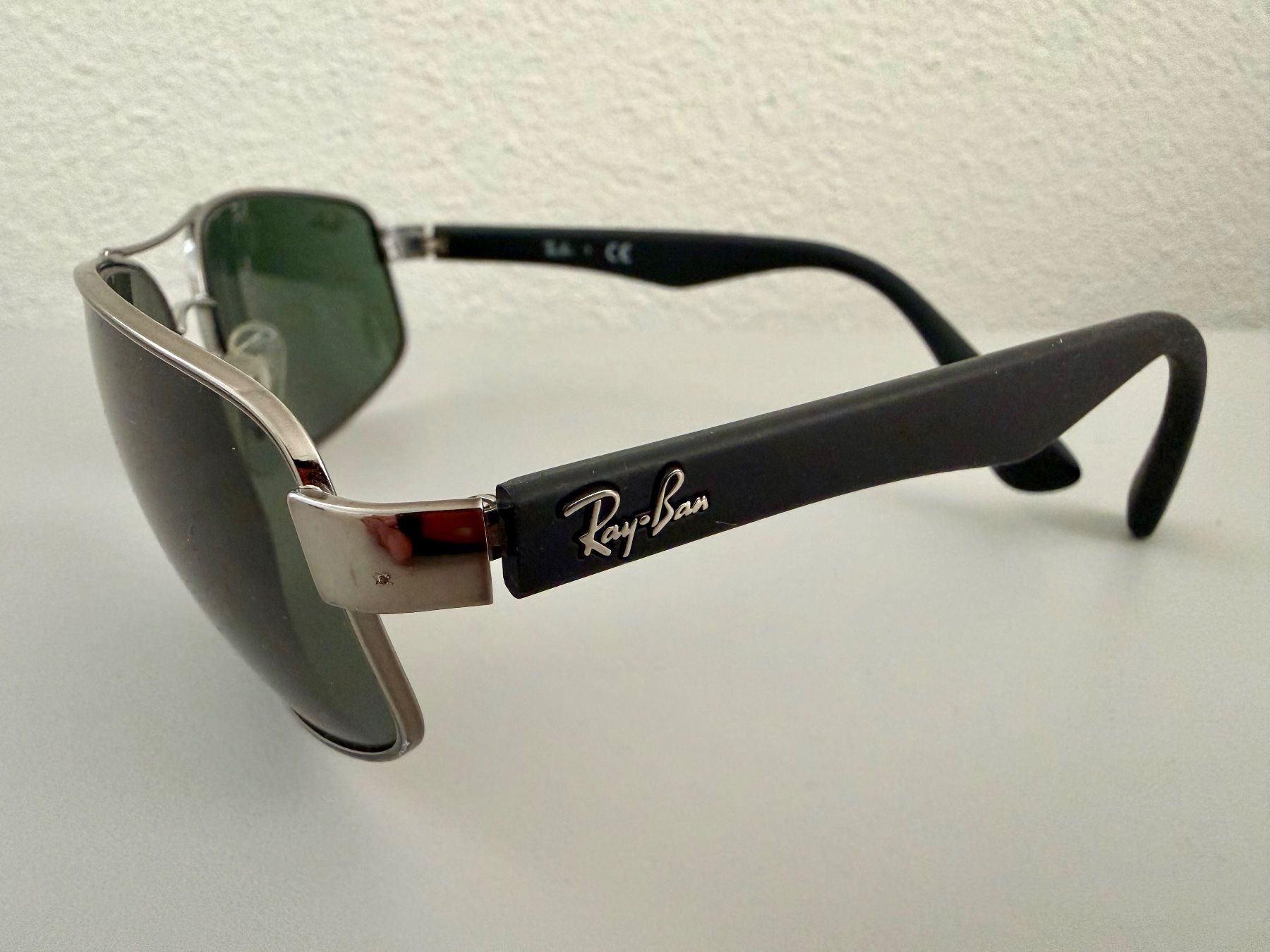 Ray-Ban Occhiali & Lenti: Sonnenbrille Ray-Ban – Usato da Emmenbrücke venduto da Charlize 2