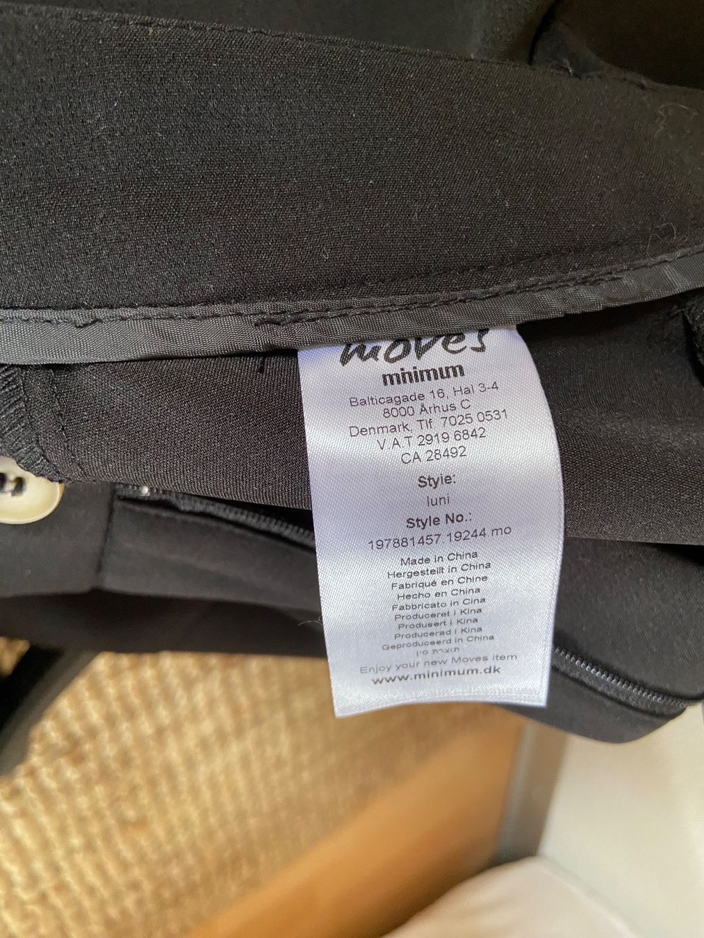 Hosen: Schöne Hose mit Schlitze / Schlitzhose – Neu (gemäss Beschreibung) aus Evilard von Mikhaylova 5