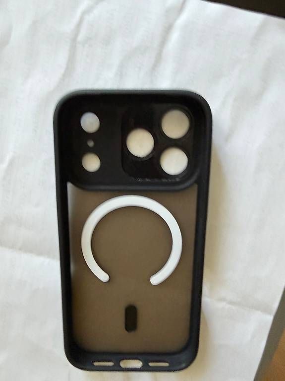 Cover & Protezioni schermo: iPhone 17 Pro MagSafe Hülle mit Kameraschutz – Usato da St. Gallen venduto da babinos01 4