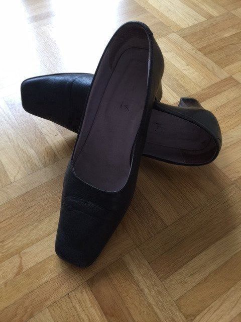 Chaussures femmes: Pumps Gr. 40 Leder – D'occasion à Walenstadt par ricamul 5
