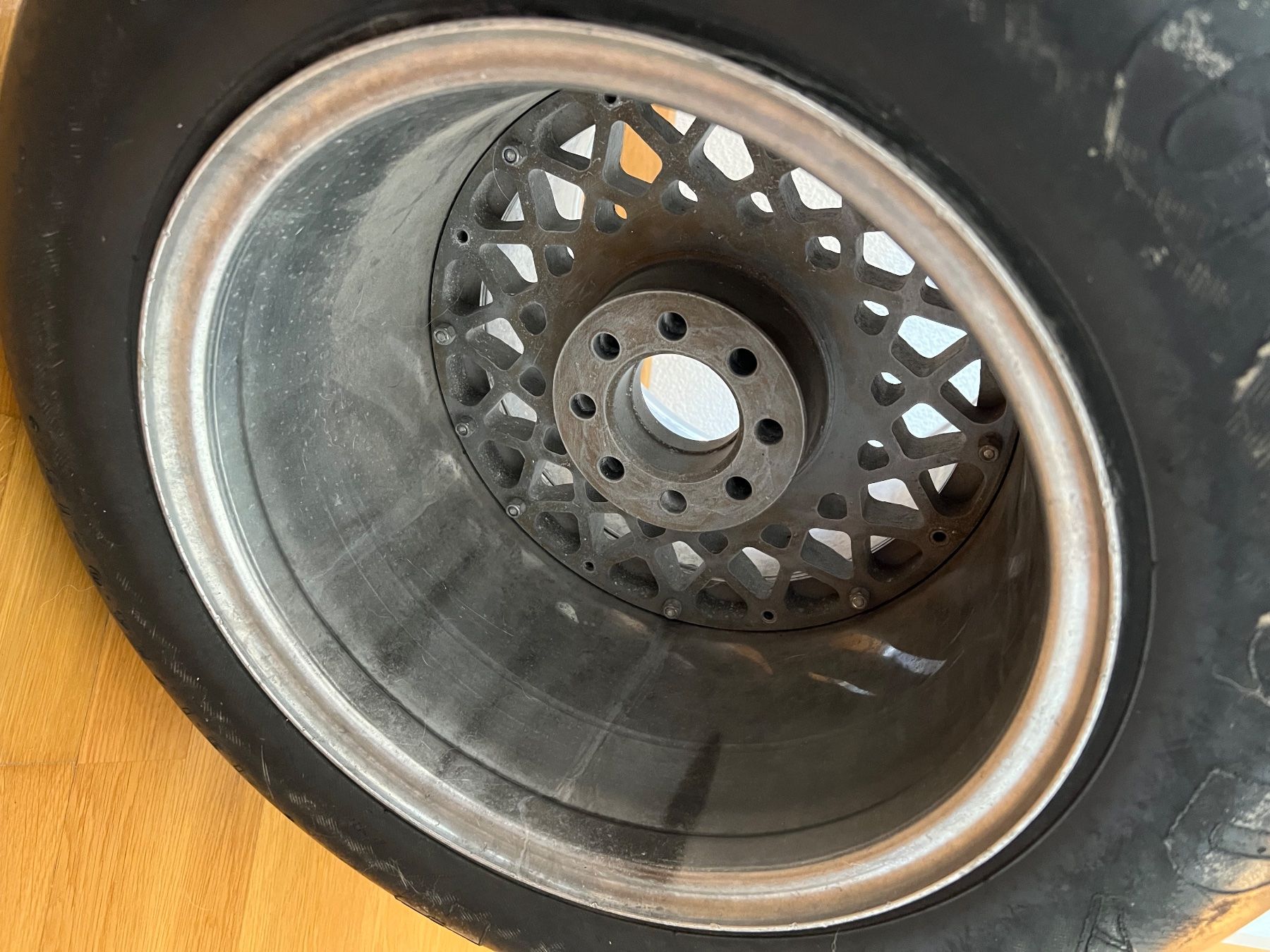 Tutte le decorazioni: Roue de F1 vintage – Usato da Boudry venduto da mic_xz6l 4