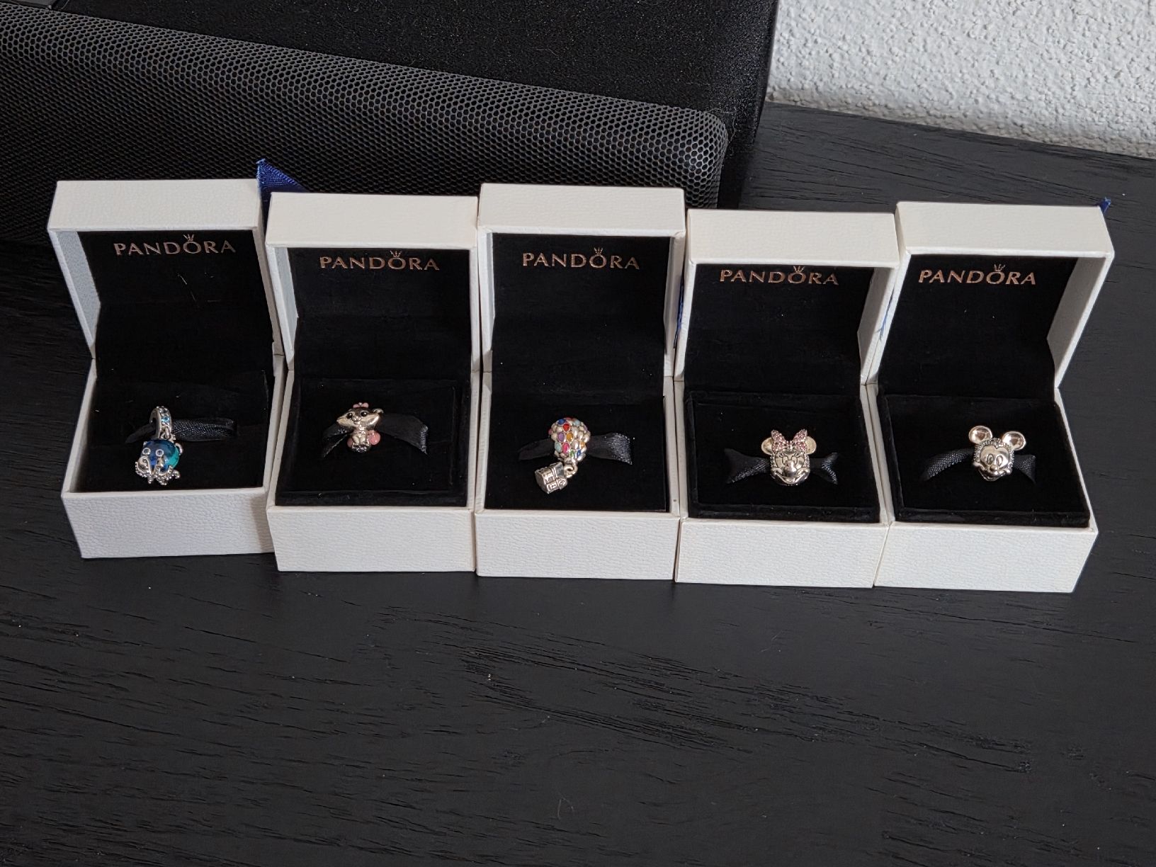 Pandora Altri gioielli: Pandora Armband Silber + Charms neu – Nuovo (secondo la descrizione) da Bülach venduto da Recherchieren 1