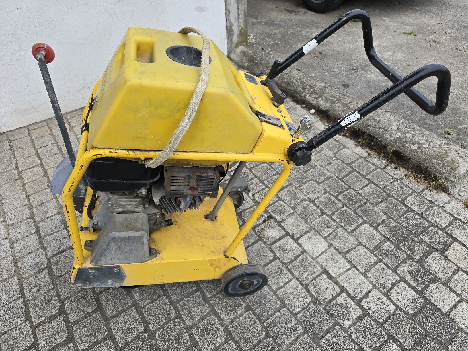Wacker Neuson Tutte le macchine: Fugenschneider Wacker mit Honda Motor - Top! – Usato da Lachen SZ venduto da Profi.24 1