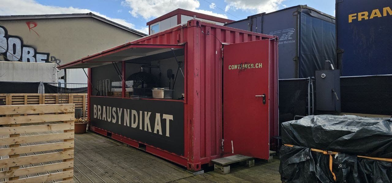 Komplettküchen: Pizza- oder Food - Container komplett mit Ofen und Küche – Gebraucht aus Zufikon von Bolle 1