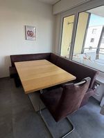 Eckbankgruppe mit Massivholztisch (Eiche) und 2 Stühlen