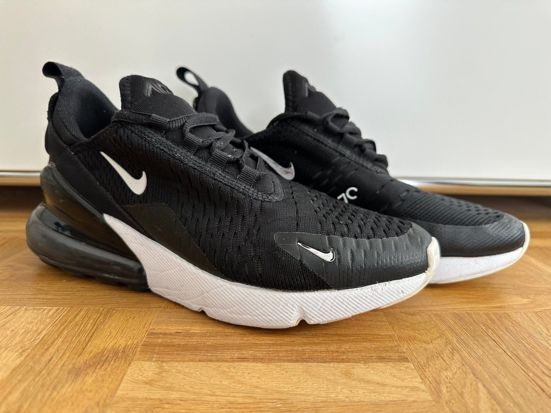 Nike Scarpe da uomo: Nike Air Max 270, Gr. 38.5 – Usato da Winterthur venduto da nelead