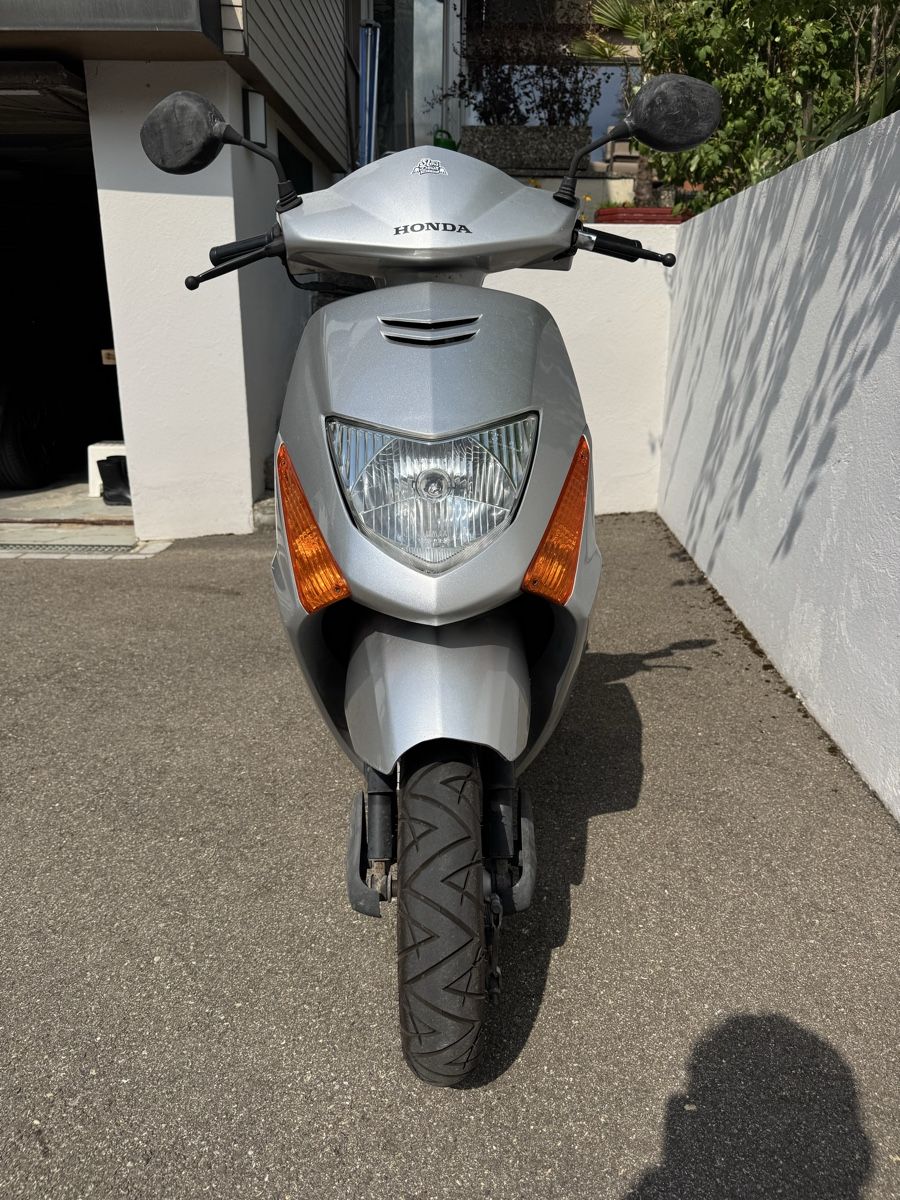 Honda Route: Honda SCV100 Lead – D'occasion à Berg SG par cil_p8z9 2