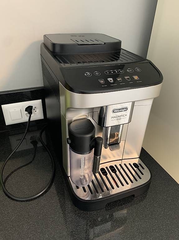 De'Longhi Macchine per caffè & Macchine per espresso: Machine à café Delonghi – Usato da Chambésy venduto da lil_5tkn 2