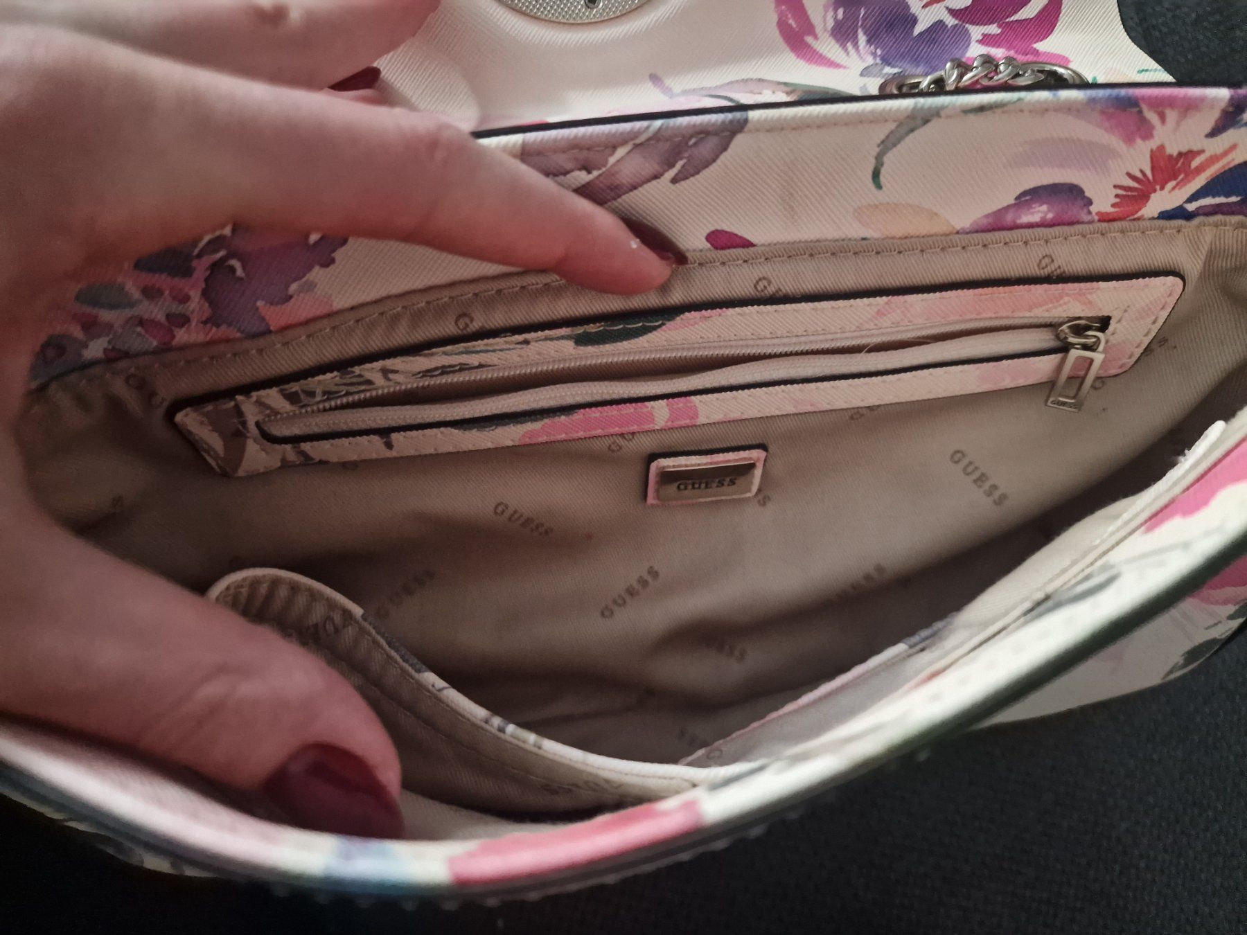 Guess Borse da donna: Guess Tasche – Usato da Altishausen venduto da ter_58nj 4