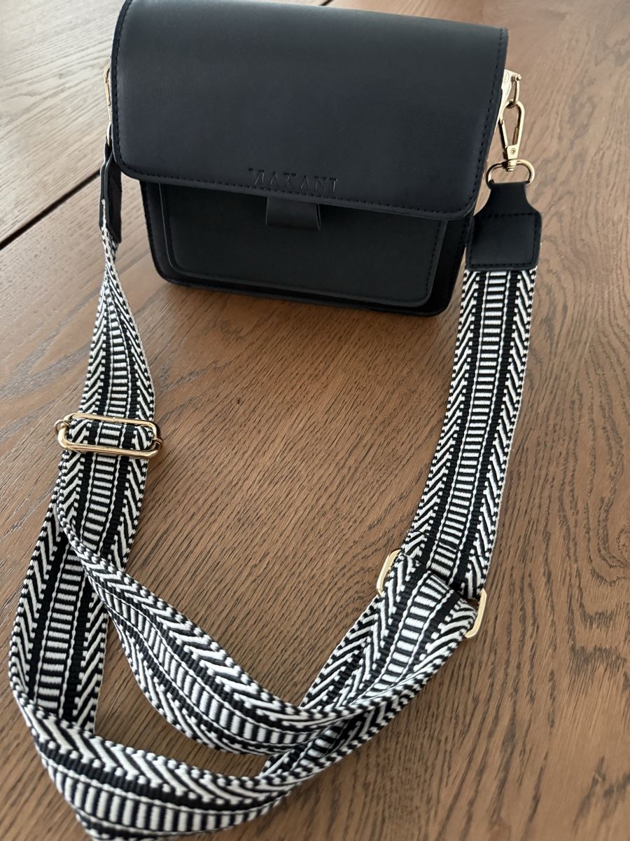 Borse da donna: Crossbody Bag Makani Schwarz – Usato da Uster venduto da Marciii 3