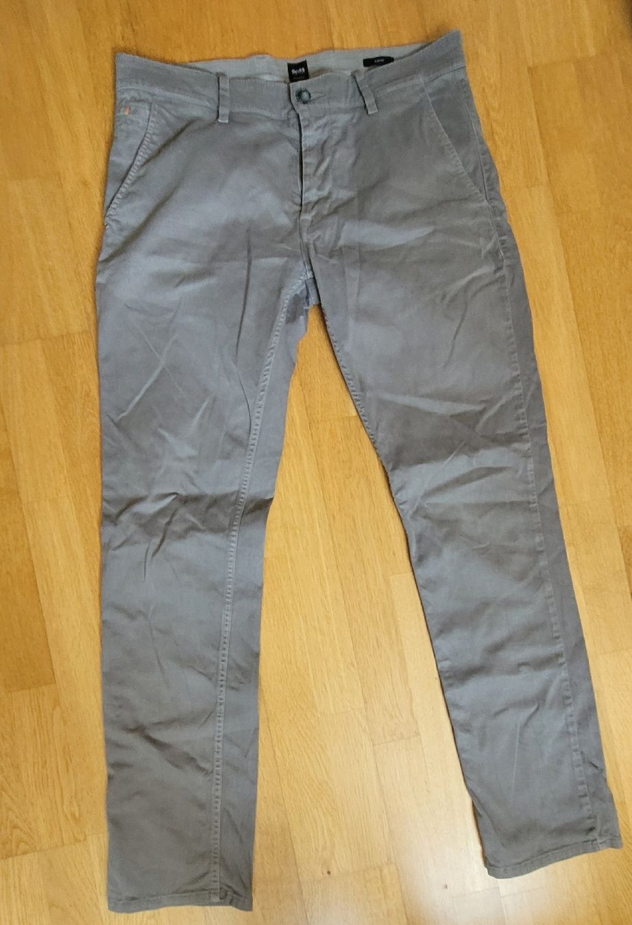 Hugo Boss Pantaloni: Hugo Boss Hosen – Usato da Windisch venduto da jul_yzt6 2