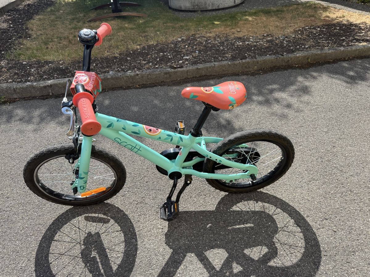 Scott Vélos: Kinder-Velo Scott – D'occasion à Münsingen par FerrariF355 1