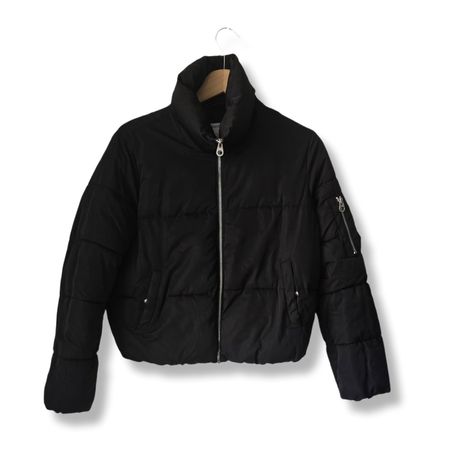 Veste d'hiver courte noire Bershka taille S