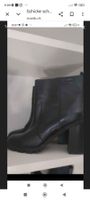 Schwarze Lederstiefeletten Buffalo Neu