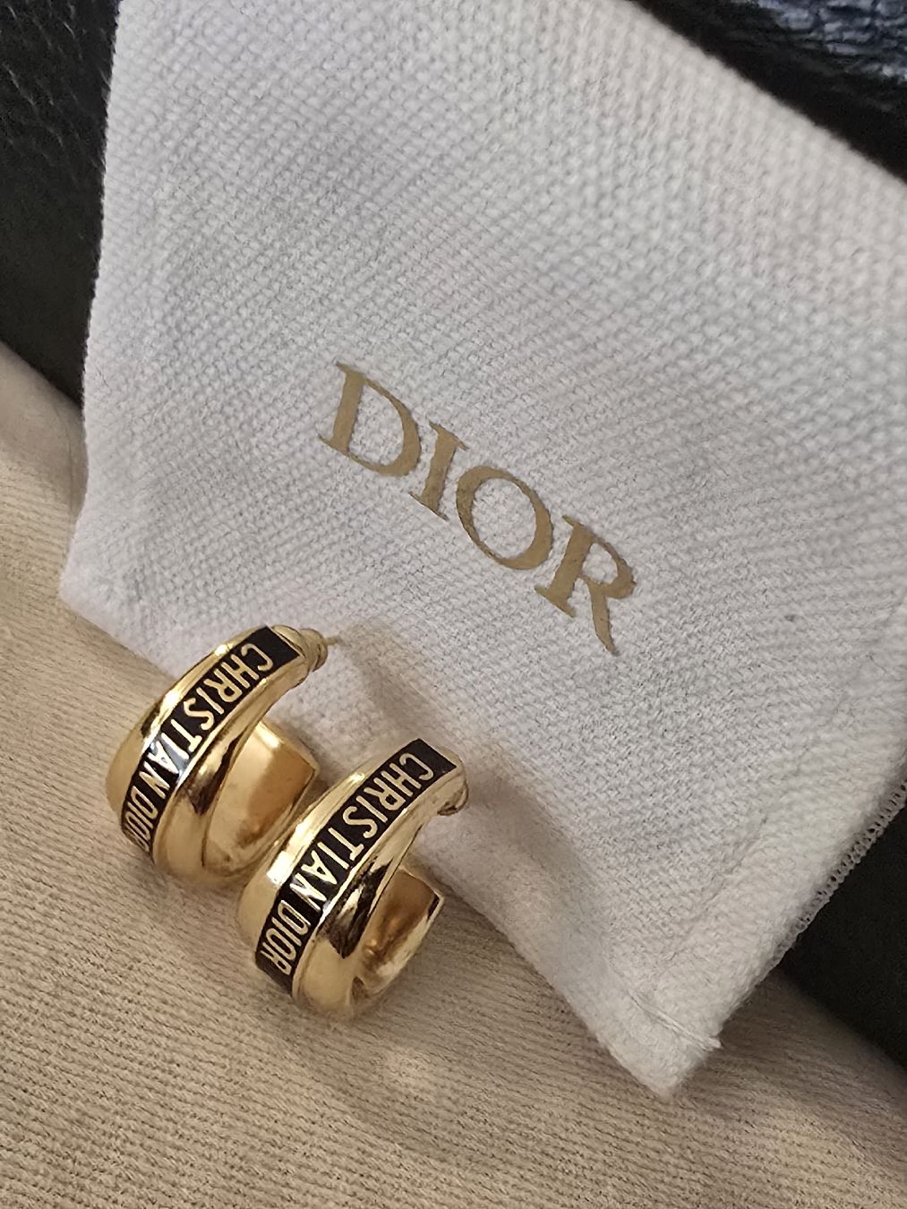 Dior Orecchini pendenti & Orecchini a lobo: Dior Code Ohrringe – Nuovo (secondo la descrizione) da Gattikon venduto da lavric_d 1