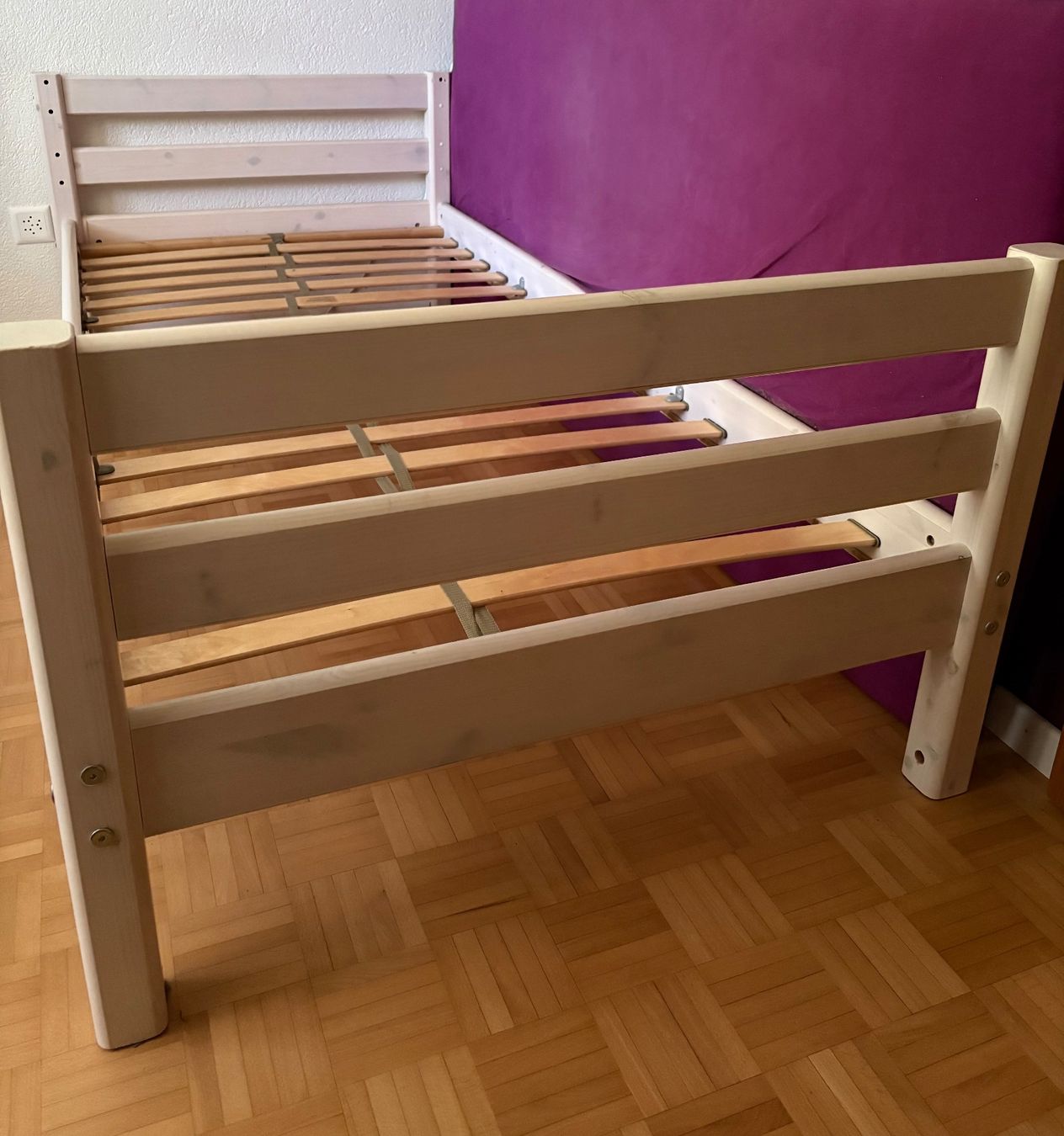 Flexa Betten: 2x Flexa Bett 90x200 mit Schubladen – Gebraucht aus Wetzikon ZH von mon_y957