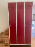 Schöner Spint mit Sammlerwert - rot 3 Abteile guter Zustand