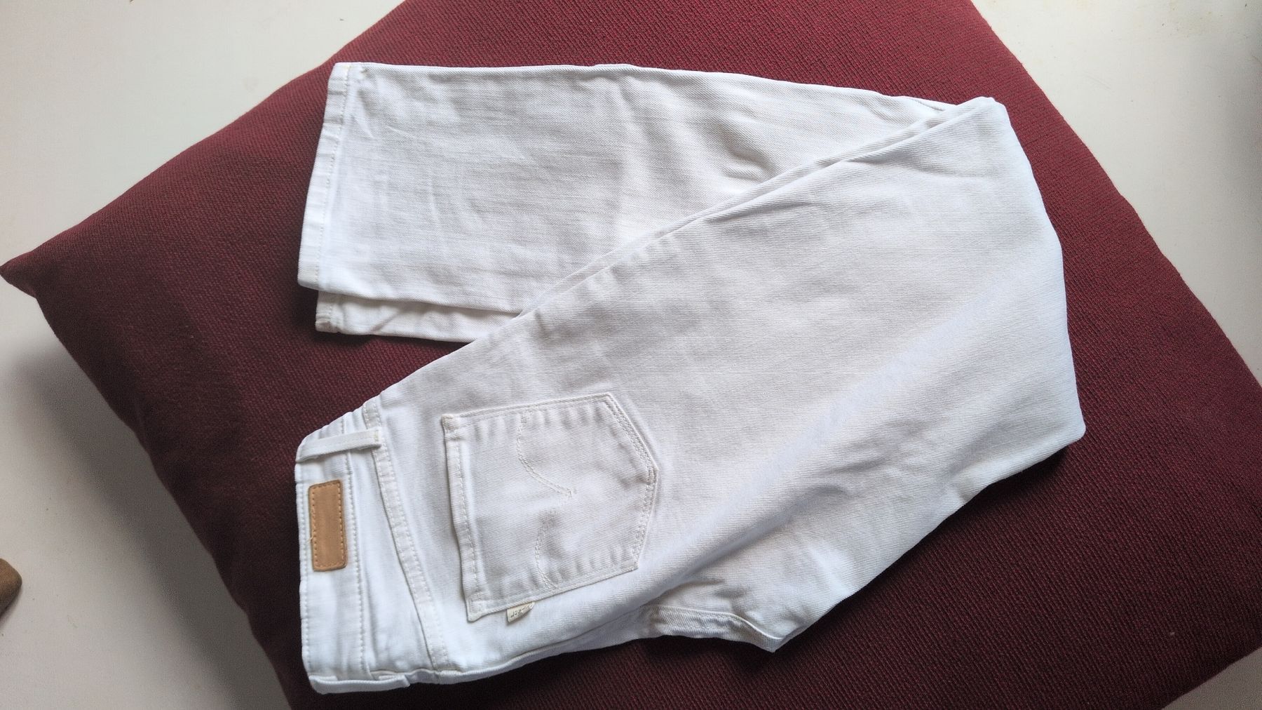 Levi's Jeans: Jean Levis Blanc – D'occasion à Grueningen par t.campanella 2