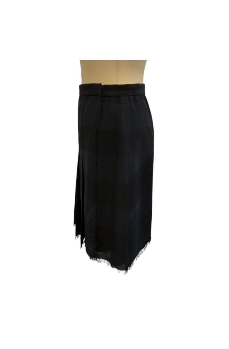 Dior Gonne: Dior Wool Skirt - FR38 – Usato da Dübendorf venduto da Pink.Blue 3
