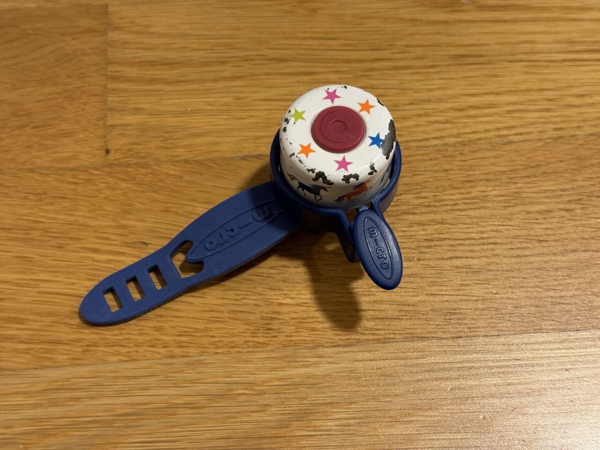 Pezzi di ricambio: Micro Kinderfahrrad Klingel, Pferde & Sterne – Usato da Zürich venduto da wtpooh