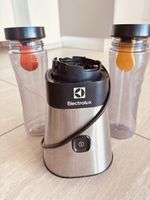 Electrolux Standmixer mit 2 Flaschen, wenig gebraucht