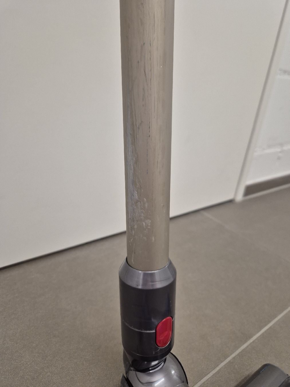Dyson Aspirateurs & Accessoires: Staubsauger Dyson V8 Motorhead – D'occasion à Emmen par sima93j 2