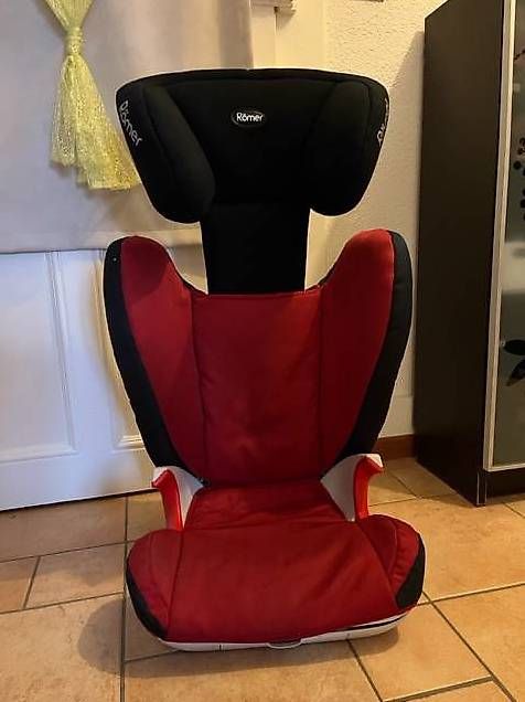Sièges auto: Siège pour enfant Römer Kid II – D'occasion à Yverdon-les-Bains par mic_v8yx 1
