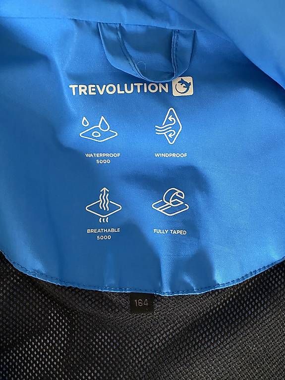 Giacche: Trevolution Regenjacke Grösse 168 – Usato da St. Gallen venduto da taina123 1