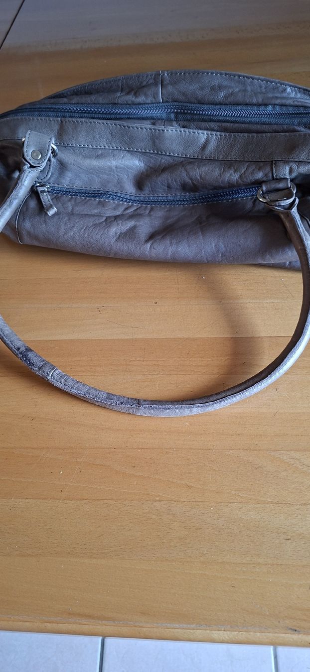 Onitsuka Borse da donna: Tasche – Usato da Wünnewil venduto da 04Blume 1