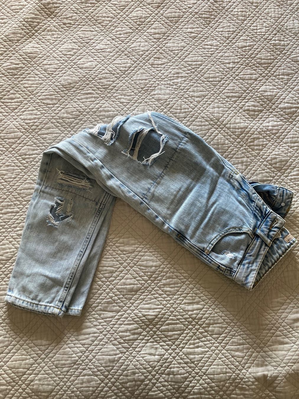 Jeans: Jeans destroy – Usato da Lausanne venduto da shabnam.t 2