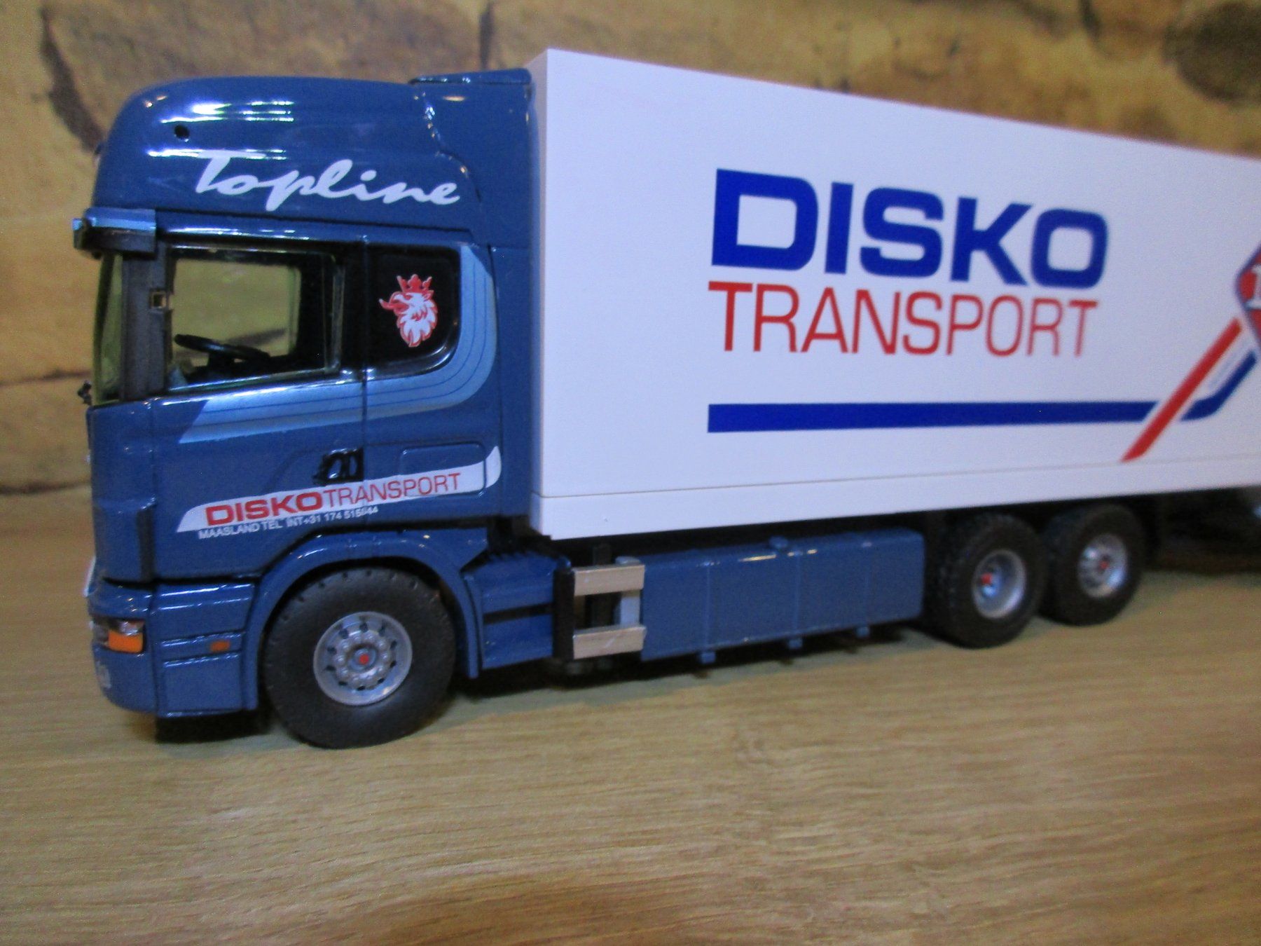 Tekno Kit di modellismo & Modellini statici: Tekno 1:50  Scania 124  Disko – Usato da Ennetmoos venduto da Truckdiver 2