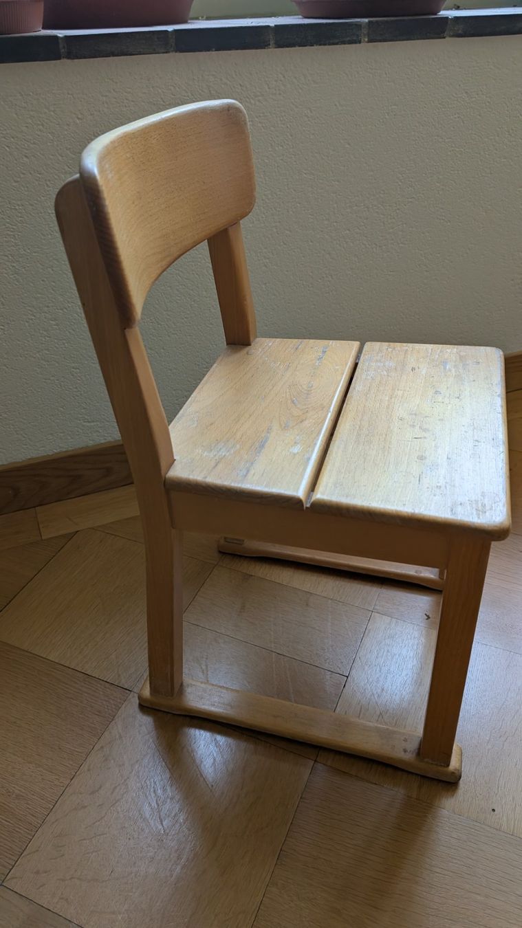 Sedie: Kinderstuhl aus Holz – Usato da Ittigen venduto da stoney63 2